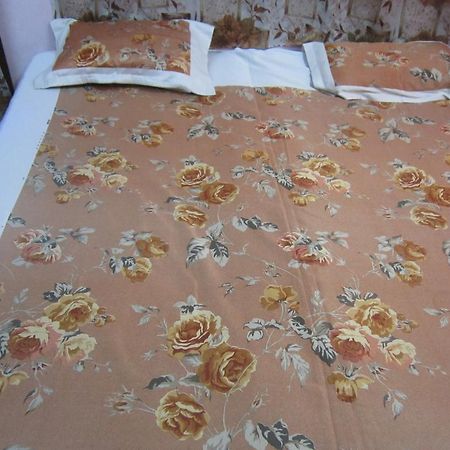 فاراناسي Sagar Guest House المظهر الخارجي الصورة